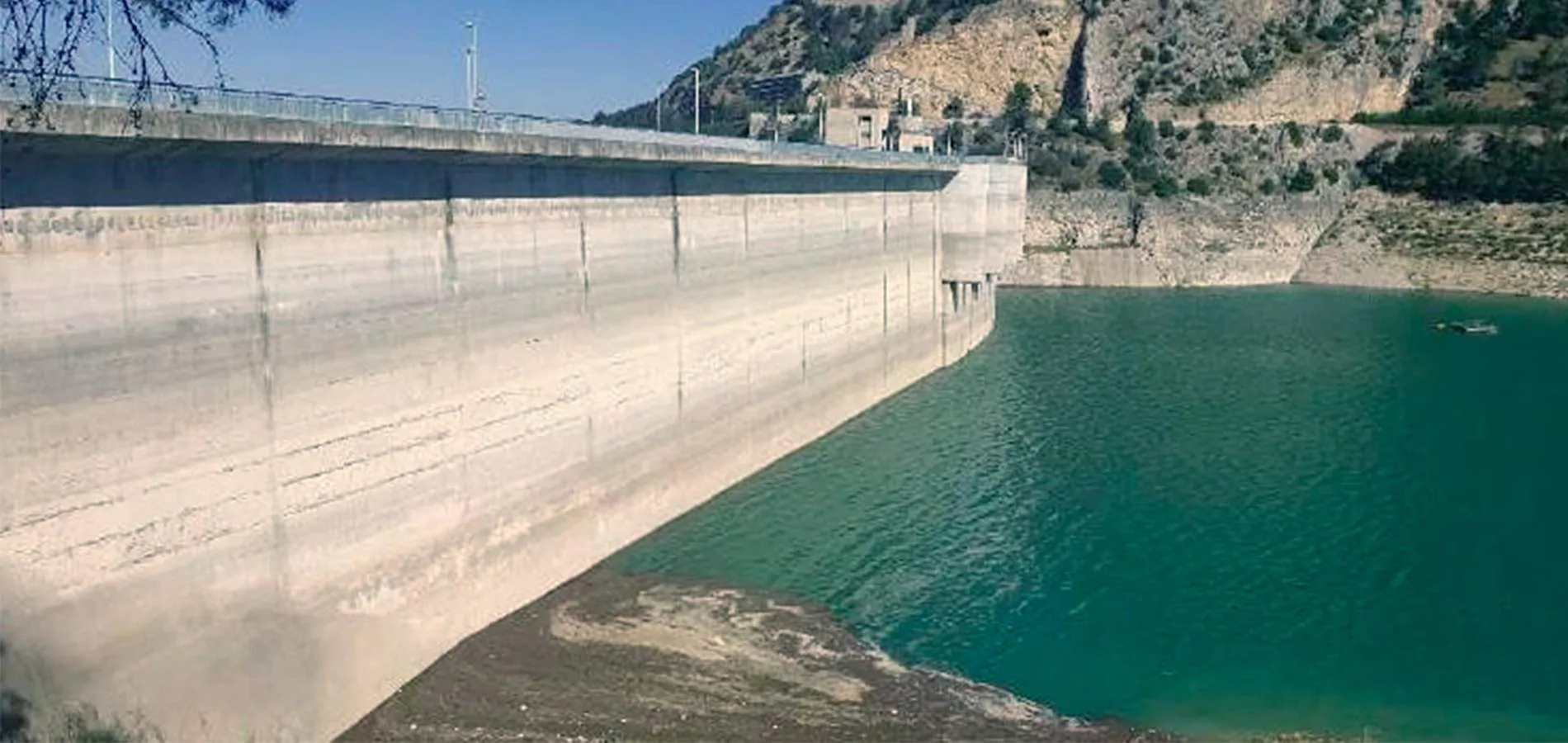 Caminos de acceso presa de Iznájar